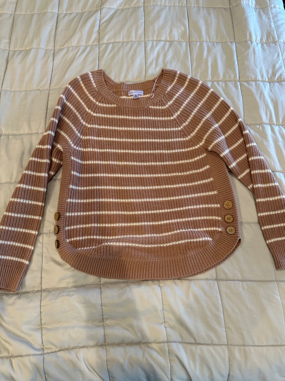 Striped Scoop-Neck Maternity Sweater with Side Button Detail in Mauve and White
